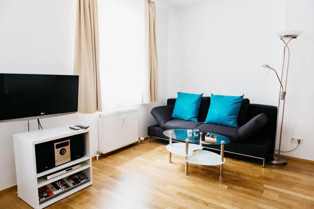 Home Sweet Apartments - A Cozy Welcome Wenen Buitenkant foto